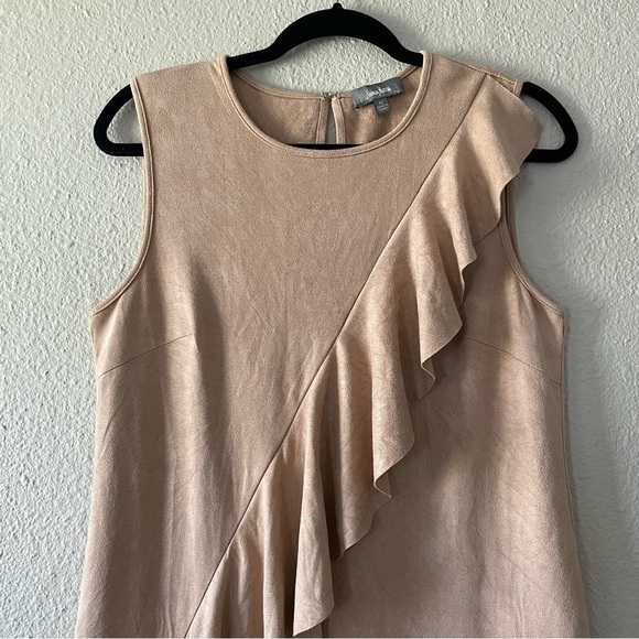 Neiman Marcus Suede Shift Dress Women’s 6 Tan Front Ruffle Knee Length - Picture 3 of 13